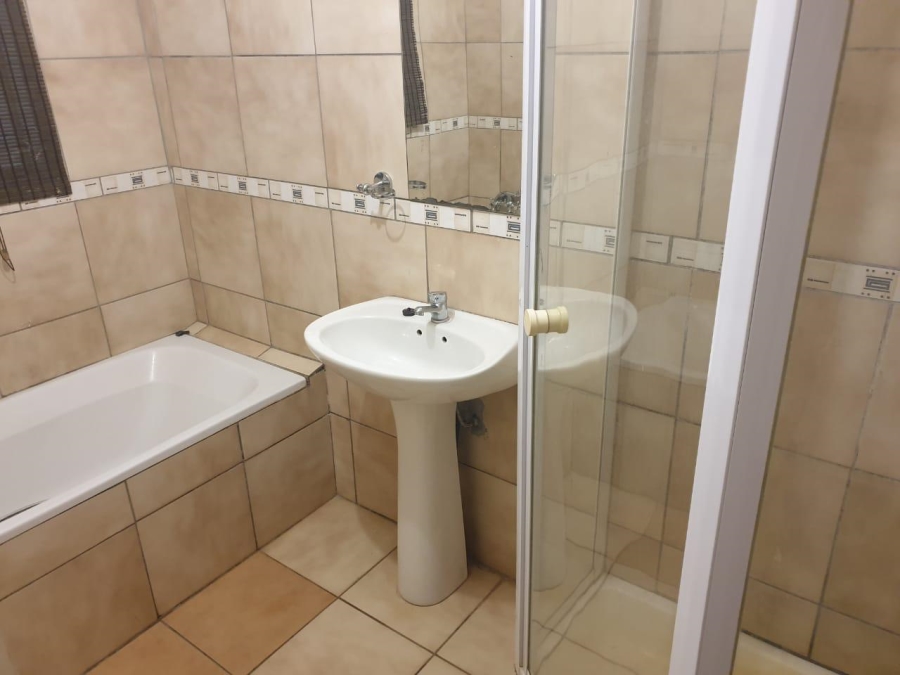 To Let 4 Bedroom Property for Rent in Kuruman Northern Cape